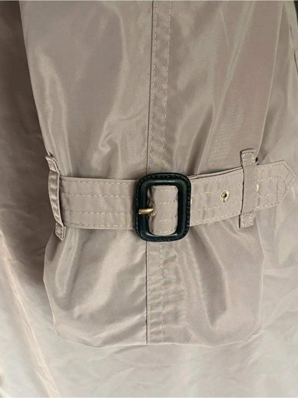 Burberry Taupe Double-Breasted Hooded Trench Coat - Picture 13 of 16